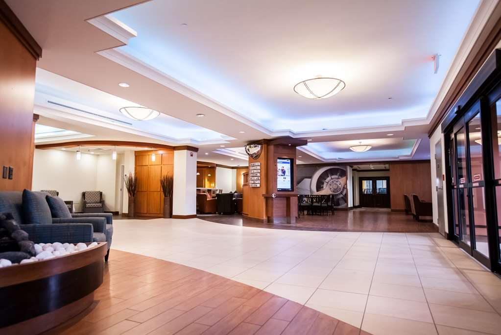 Best Western Premier Toronto Airport Carlingview Hotel Інтер'єр фото